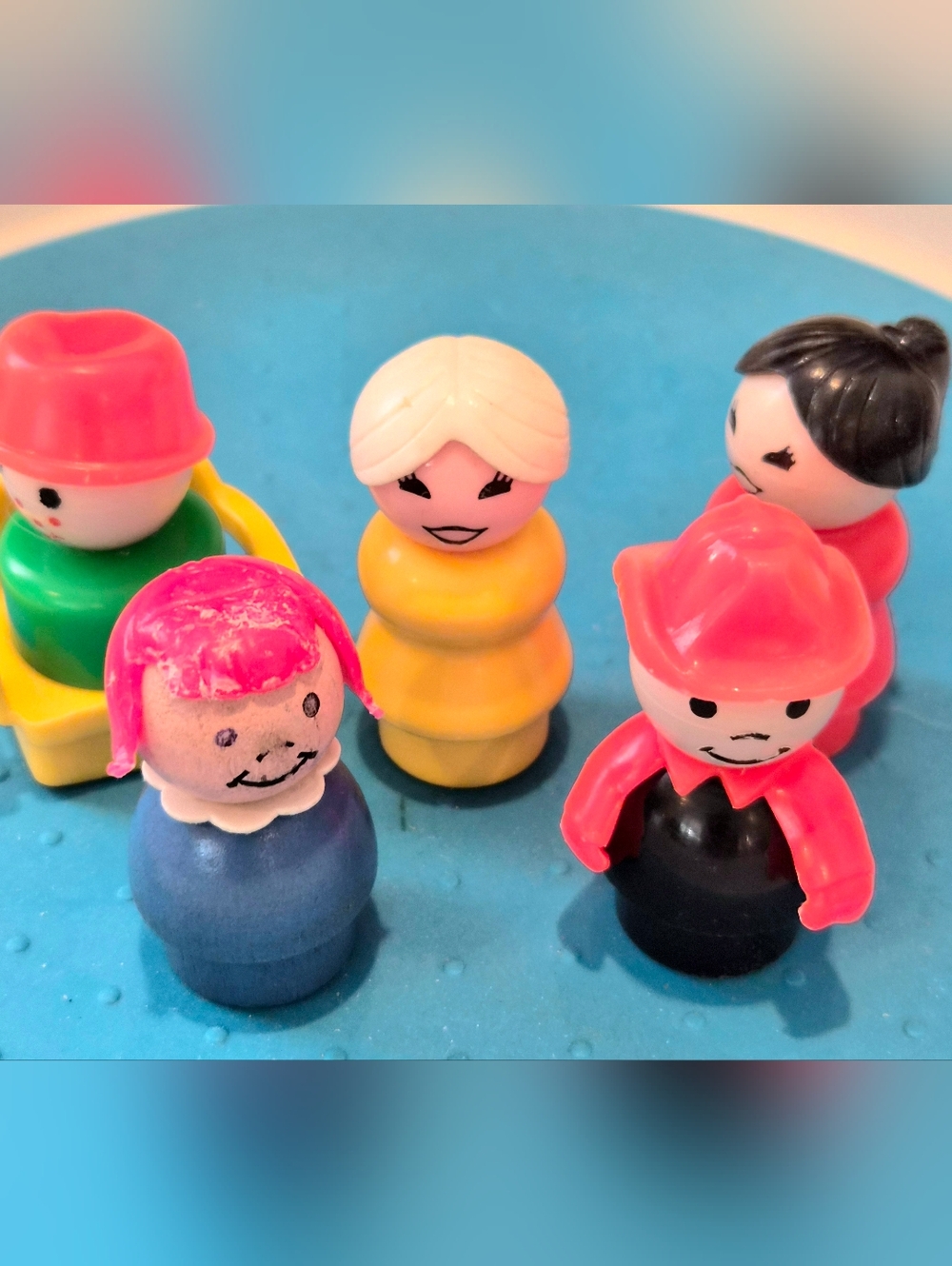 Lot Of 6 Toy Play Figures All Are Fisher-price. Good Pre-owned Condition.